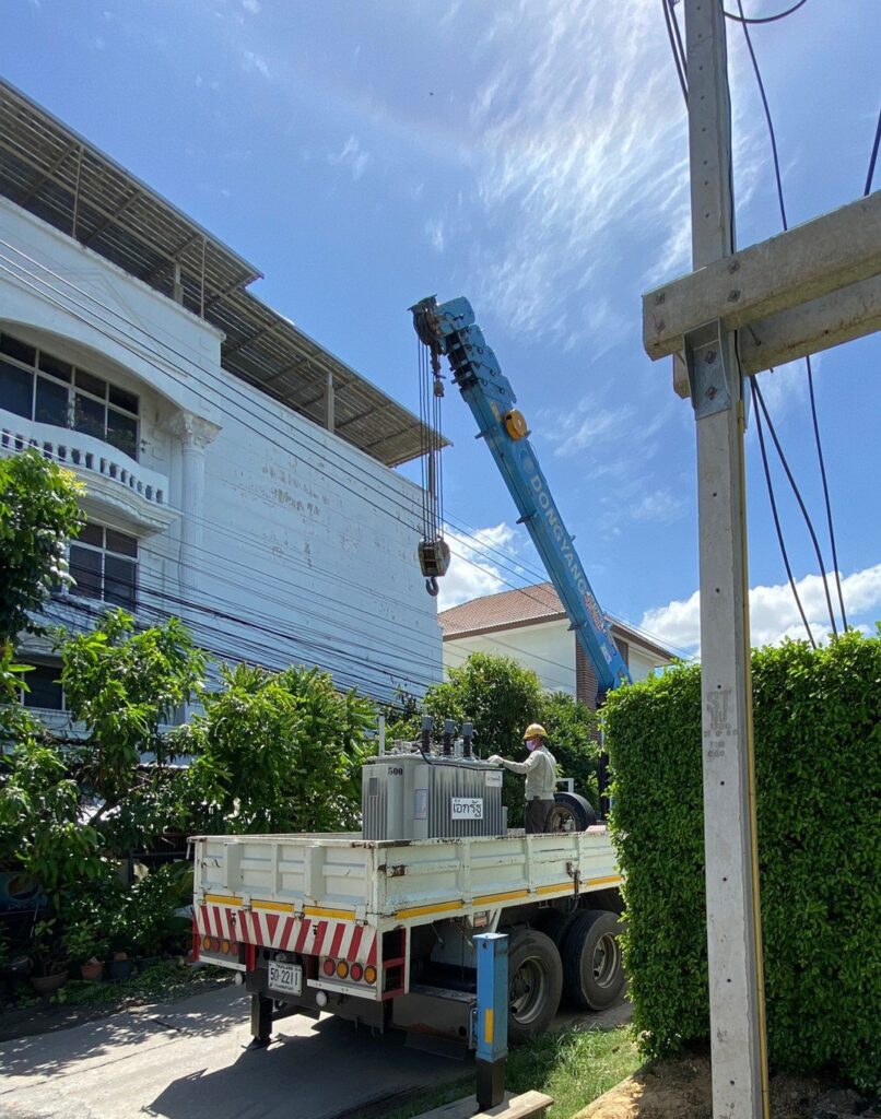 เอกรัฐ transformer