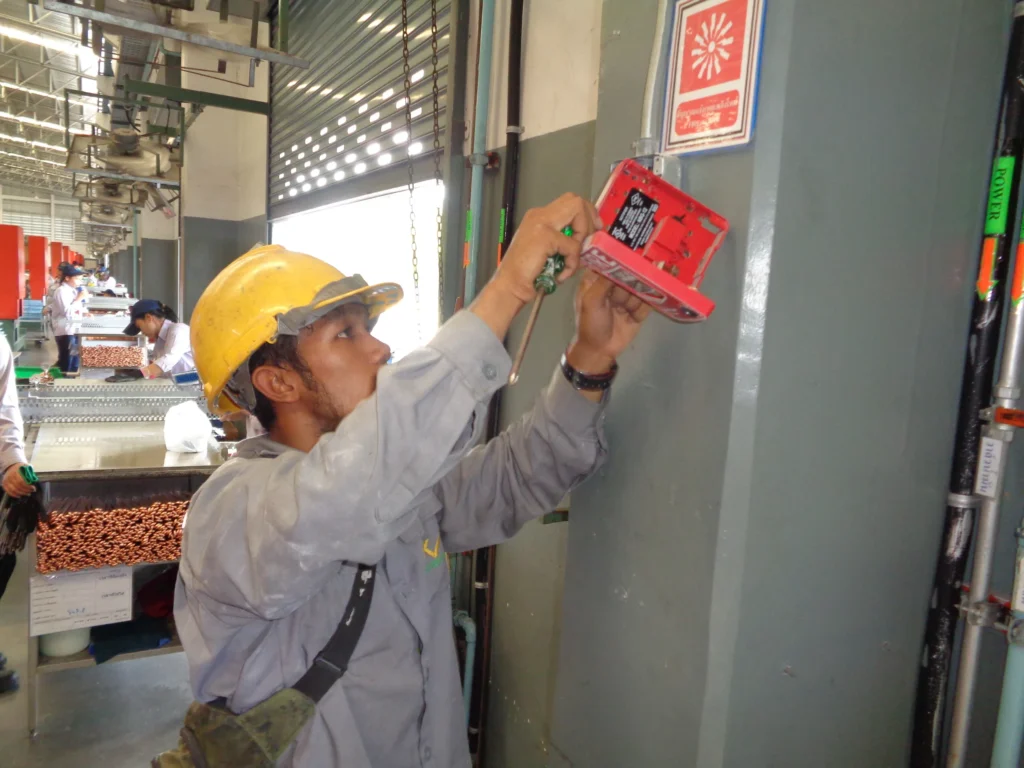 สัญลักษณ์ไฟอราม ออกแบบ ติดตั้ง ดูแล