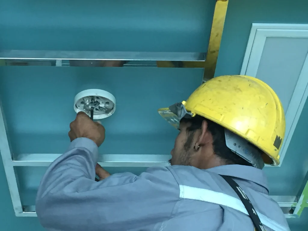 สัญลักษณ์ไฟอราม ออกแบบ ติดตั้ง ดูแล