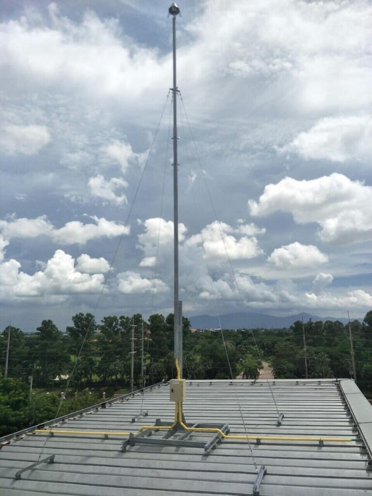 การติดตั้ง สายล่อฟ้า แบบมืออาชีพ