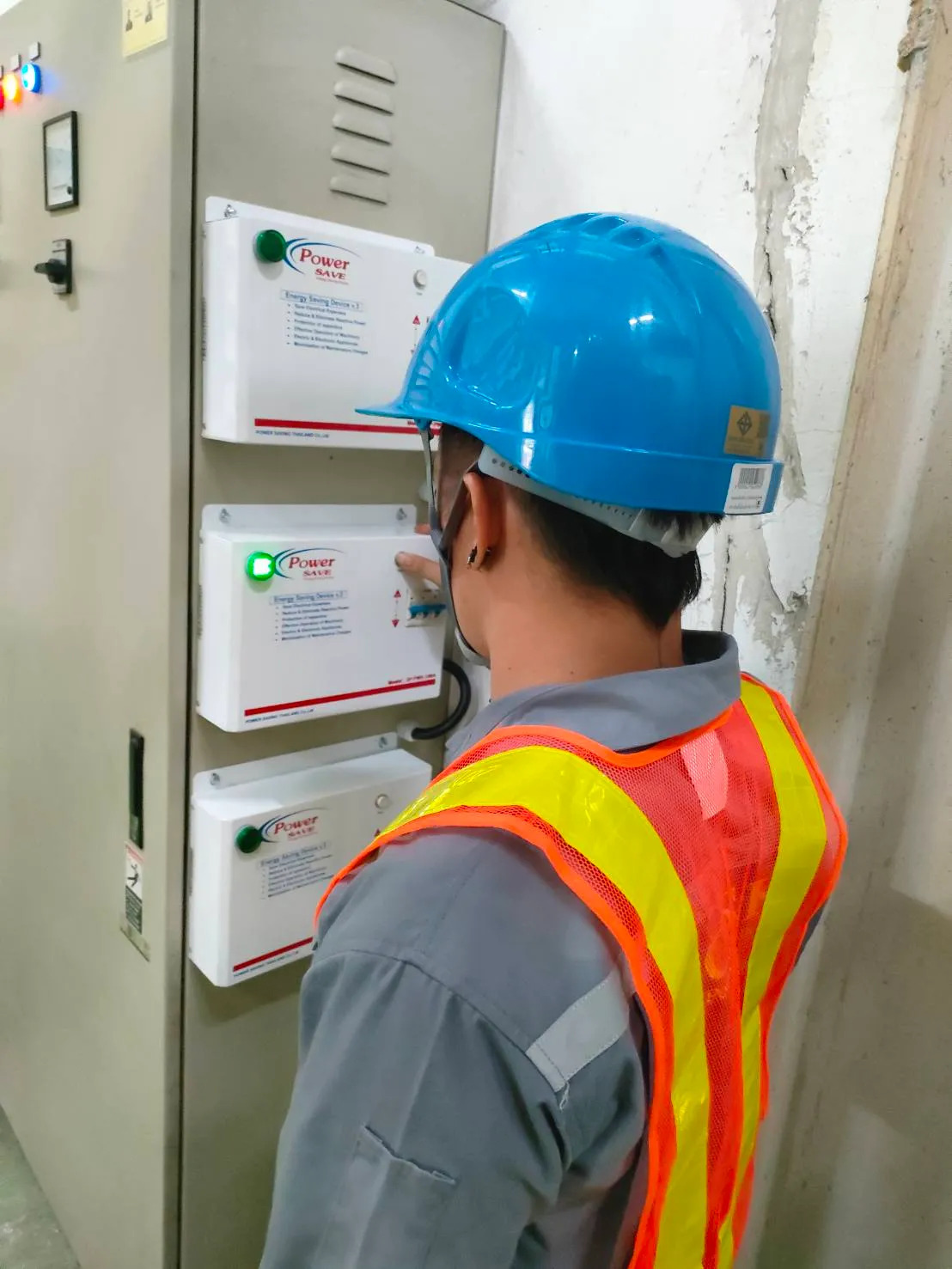 บริการติดตั้งอุปกรณ์ประหยัดพลังงาน ครบวงจร