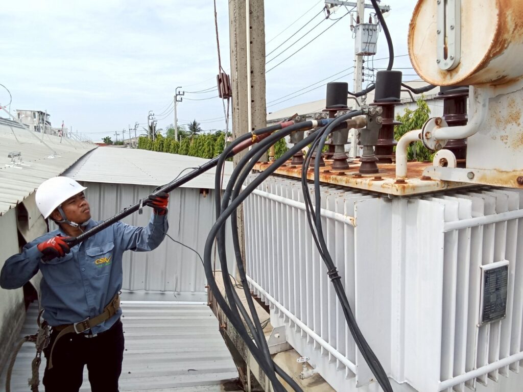 ทดสอบแรงดันไฟฟ้า